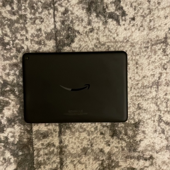 Amazon Fire HD 8 tablet 32 GB - Picture 2 of 3